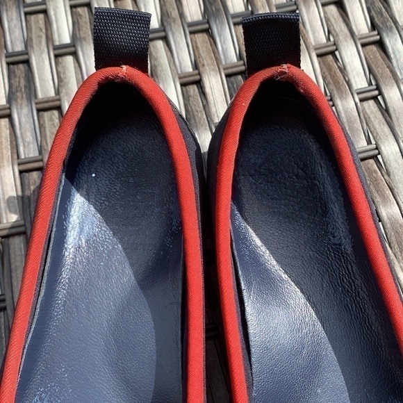 TORY Burch Navy/Red Aqua Ballet Neoprene Water Shoes - Picture 10 of 14